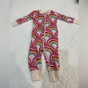 Hanna Andersson pjs - rainbows